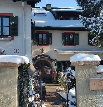 Haus Wartenberg Guest house 2*